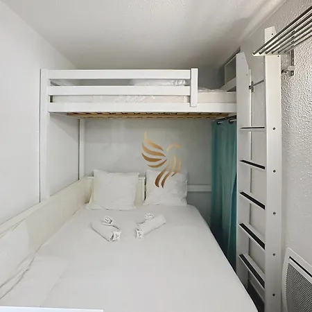 Capraphéa T2 With Seaview,balcony,parking,ac. Port Santa-Lucia