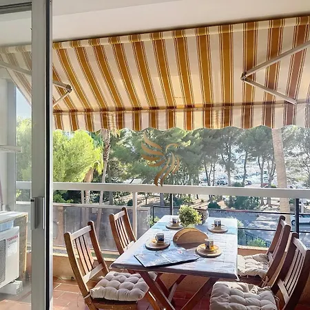 Capraphea T2 With Seaview,balcony,parking,ac,wifi. Apartment