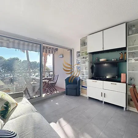 Capraphéa T2 With Seaview,balcony,parking,ac. Appartement Port Santa-Lucia