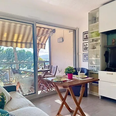 Capraphea T2 With Seaview,balcony,parking,ac,wifi. Апартаменты Сен-Рафаэль
