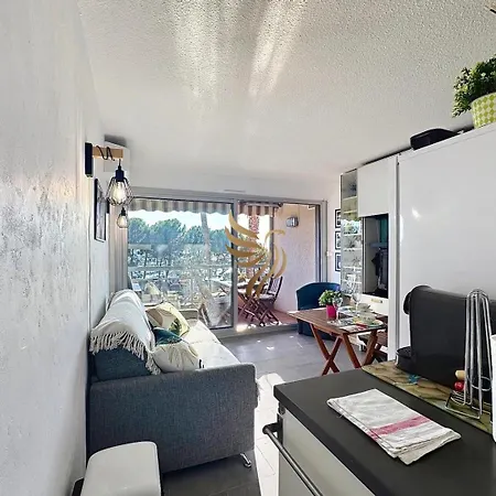 Lejlighed Capraphea T2 With Seaview,balcony,parking,ac,wifi.