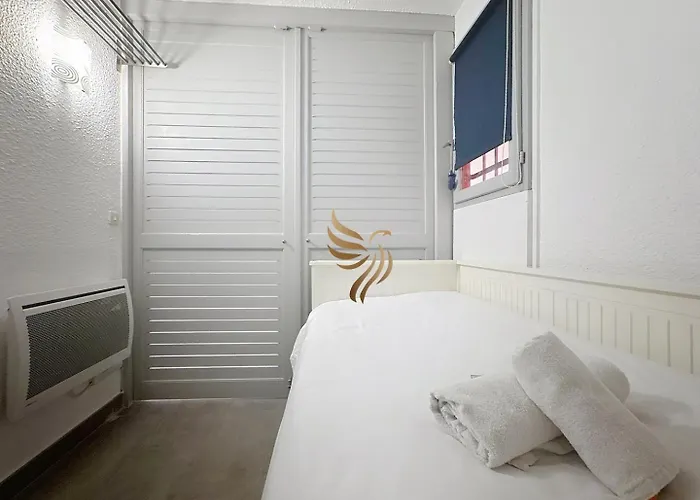 Capraphea T2 With Seaview,balcony,parking,ac,wifi. Сен-Рафаэль