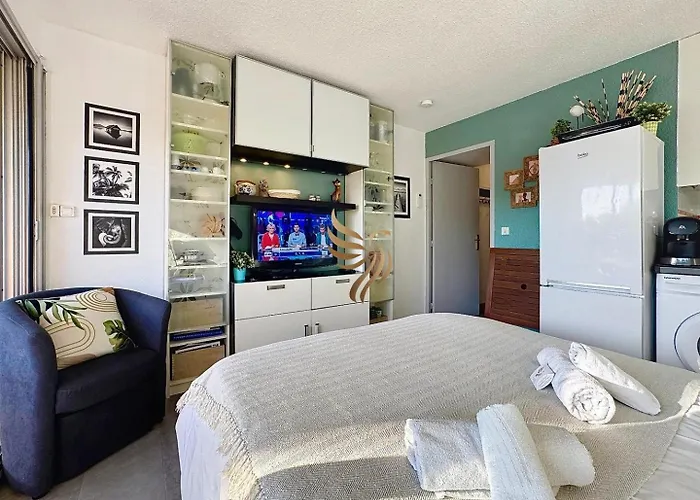 Апартаменты Capraphea T2 With Seaview,balcony,parking,ac,wifi. *