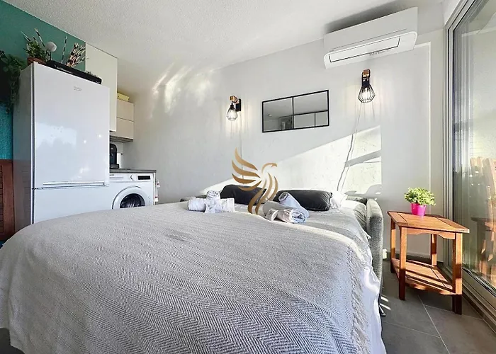 Capraphea T2 With Seaview,balcony,parking,ac,wifi. Apartment *